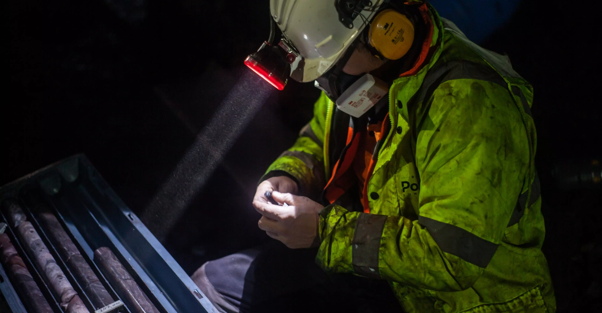 Геологическая разведка месторождения Западный Каражал